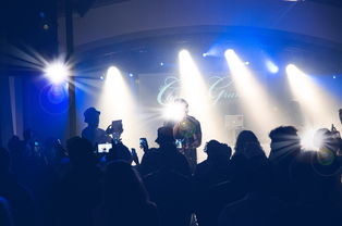 开云体育下载入口-直播互动：球迷与现场氛围的完美结合，篮球直播话术